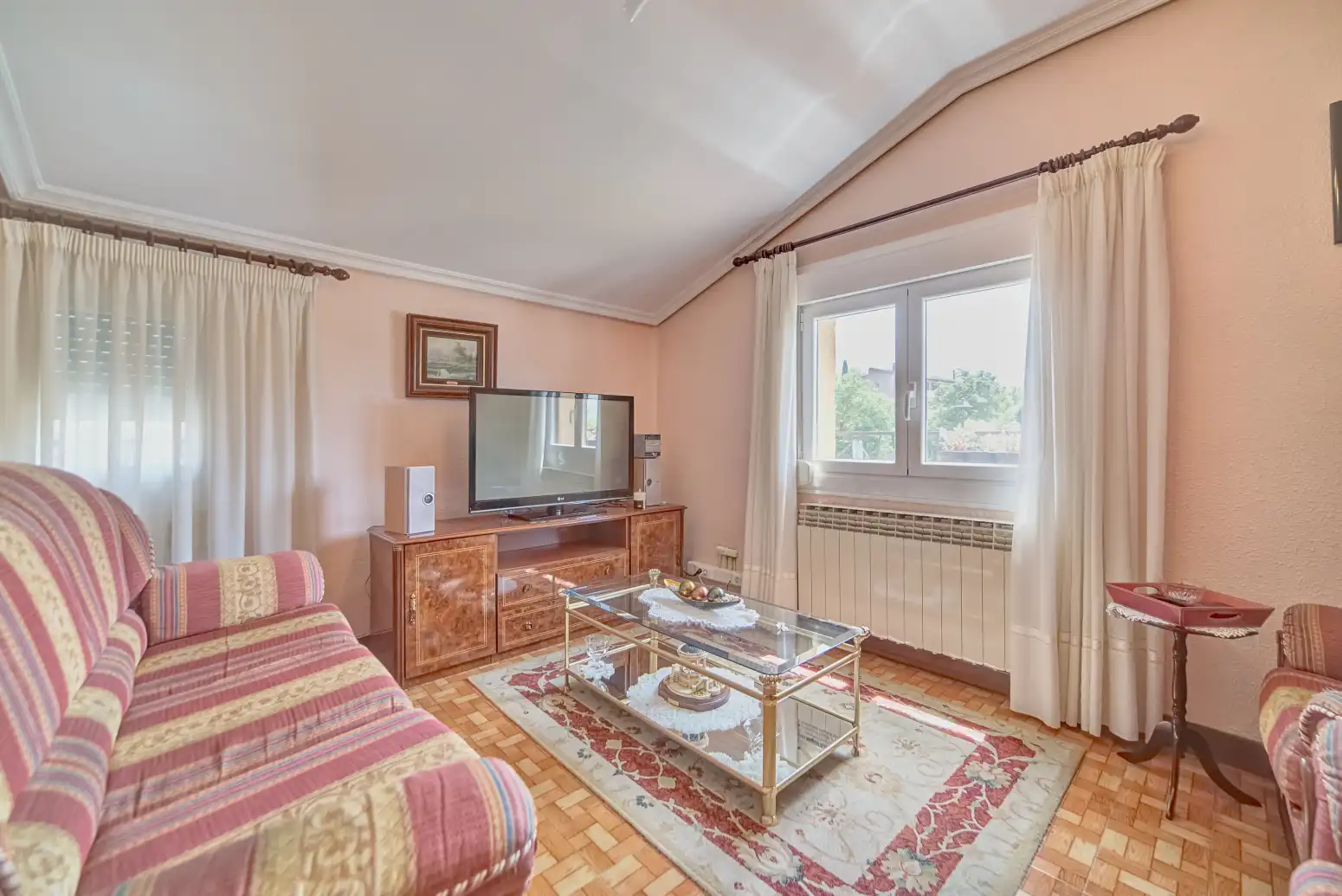 Sala d'estar de Casa o xalet en venda en Galar amb Traster