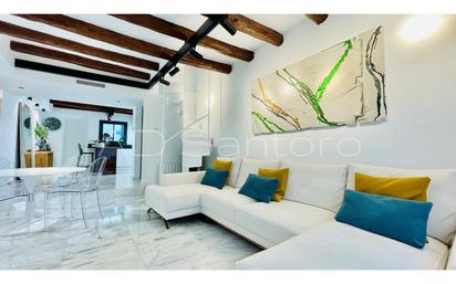 Living room of House or chalet for sale in Vilanova i la Geltrú