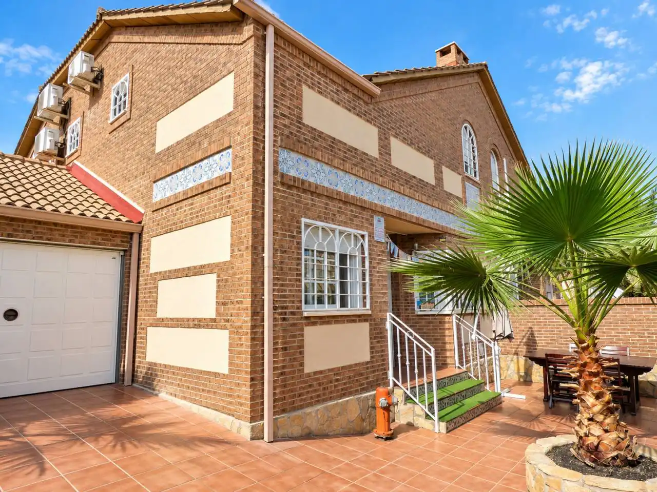 Houses for sale in Meco, Madrid