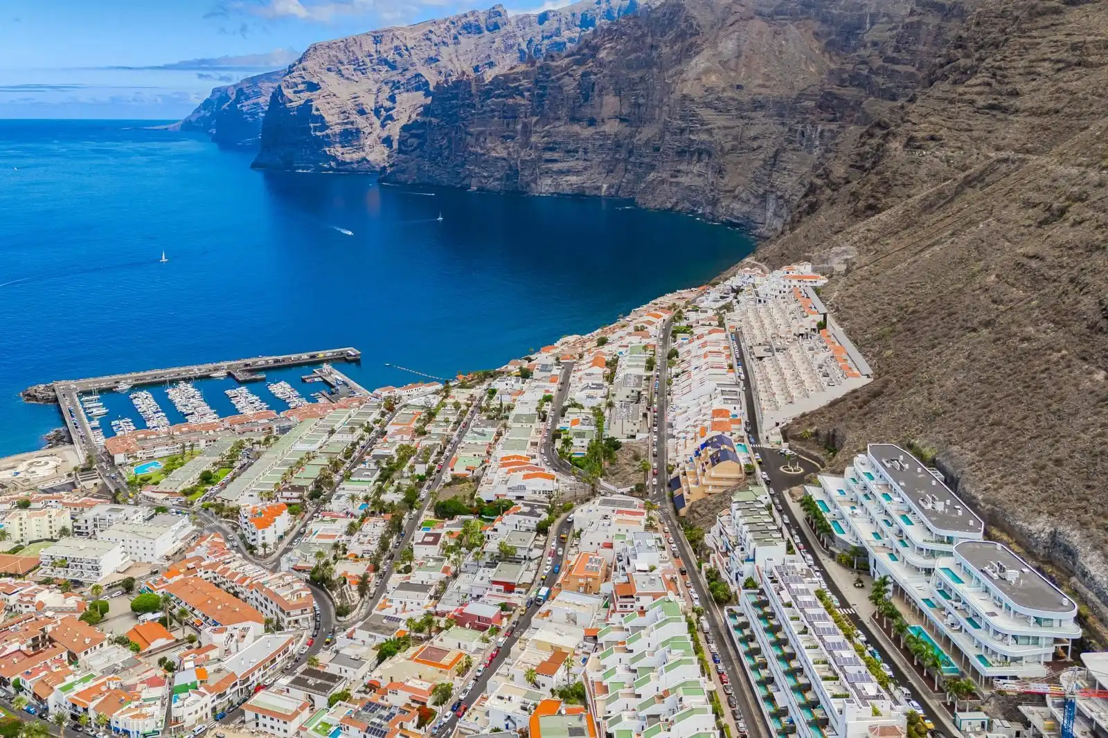 Vista exterior de Ático en venta en Santiago del Teide con Aire acondicionado, Calefacción y Terraza
