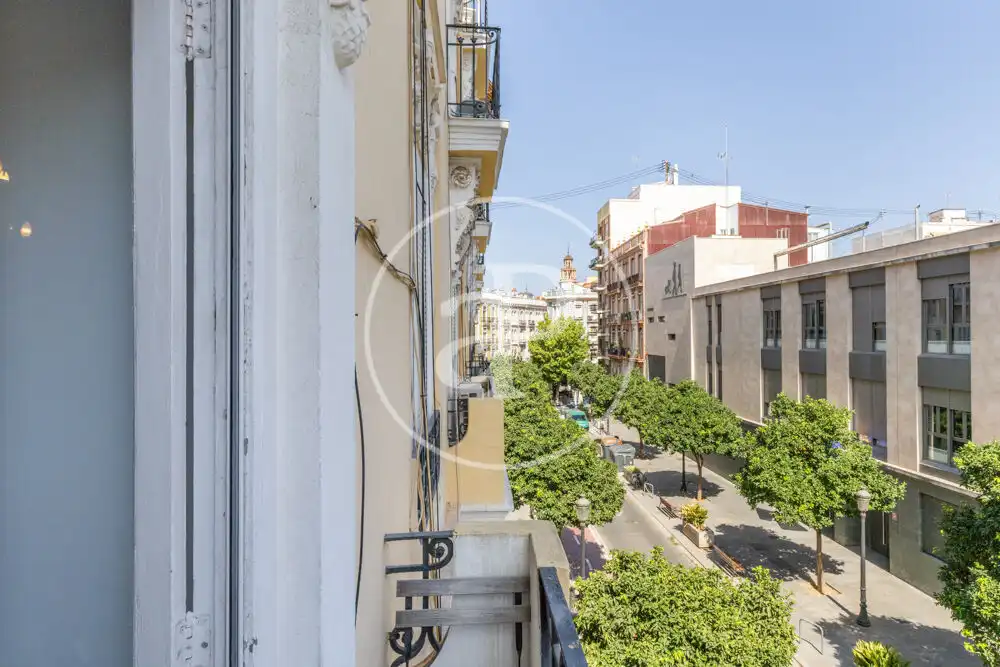 Exterior view of Flat for rent in Valencia  with Air Conditioner, Heating and Furnished