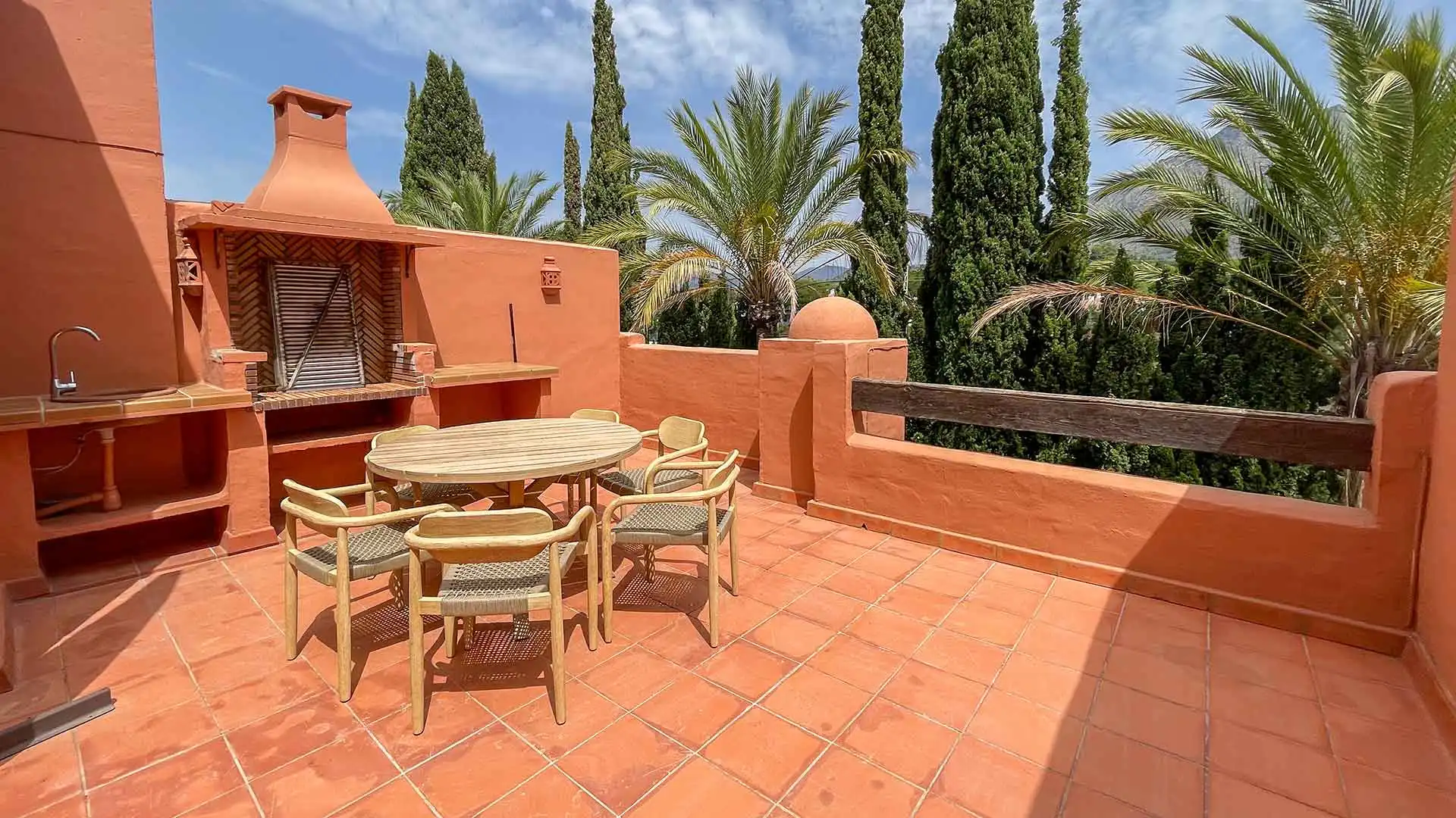 Terrassa de Casa adosada de lloguer en Marbella amb Aire condicionat, Terrassa i Traster