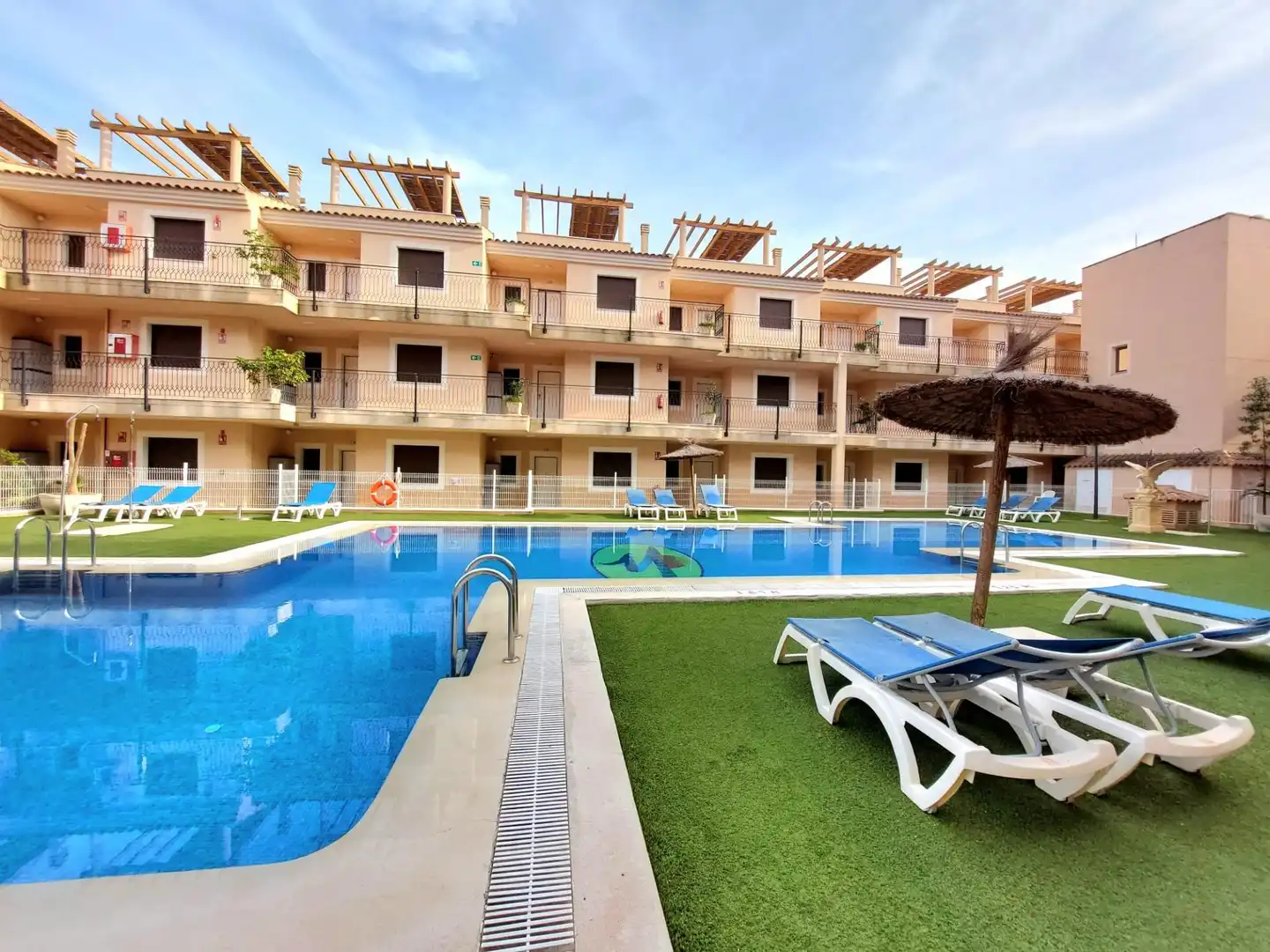 Piscina de Àtic en venda en Águilas amb Aire condicionat, Calefacció i Jardí privat
