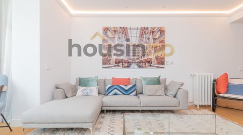 Photo 3 of Flat for rent in Villanueva, Recoletos, Madrid Capital