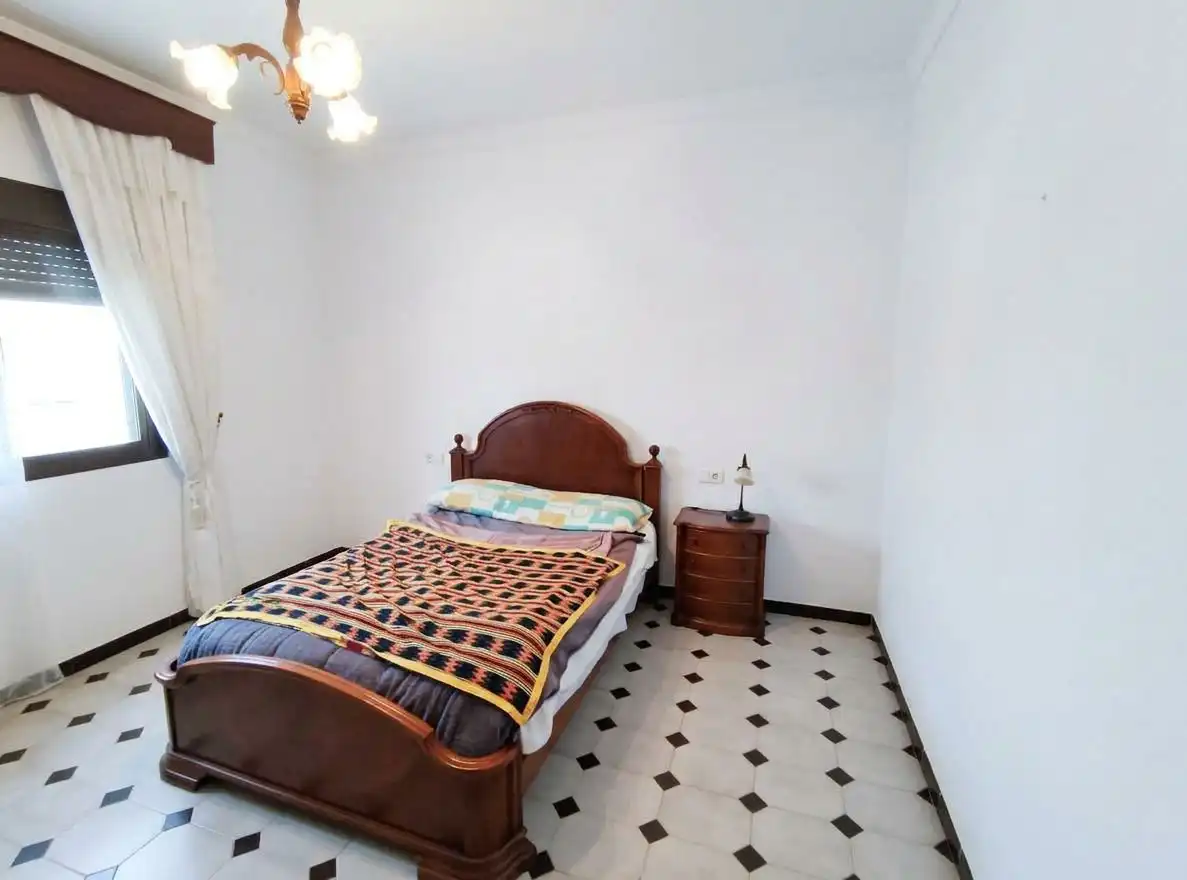 Habitación de Casa adosada en venta en Benacazón con Aire acondicionado y Amueblado