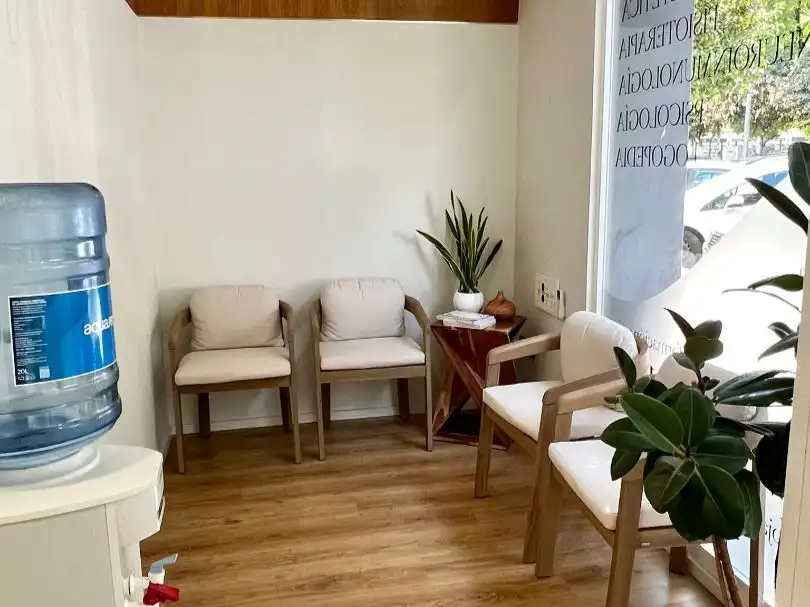 Office for rent in Sevilla  with Air Conditioner, Heating and Furnished