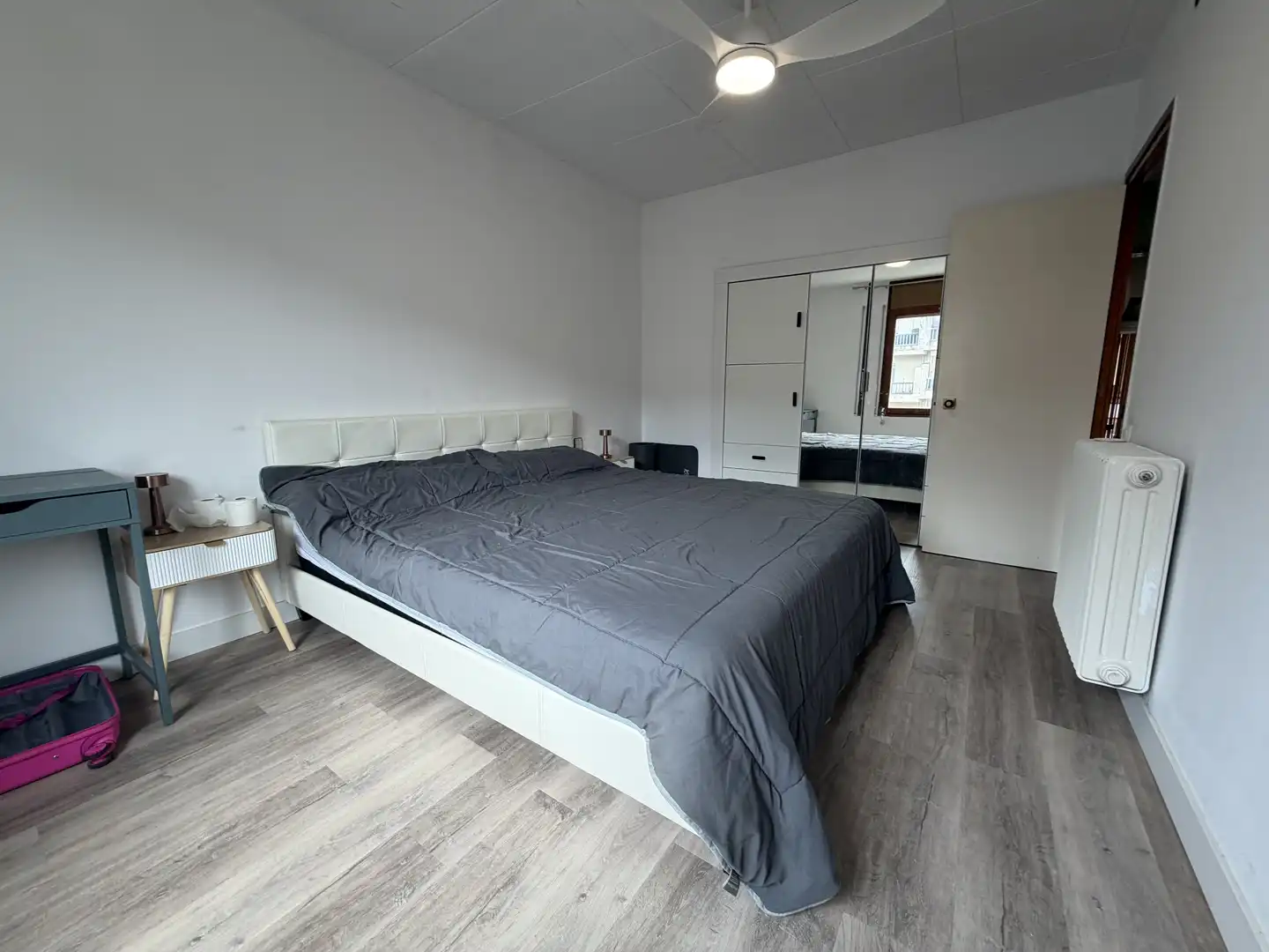 Habitación de Casa adosada en venta en Manlleu con Calefacción, Terraza y Balcón
