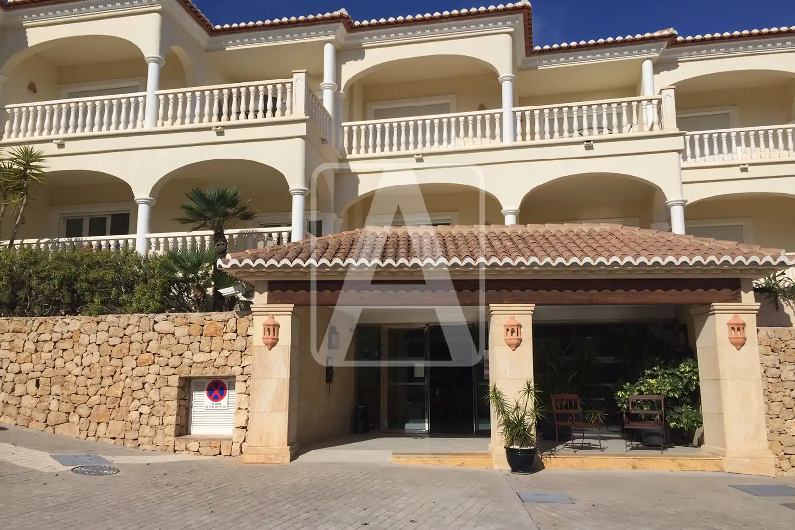 Vista exterior de Apartament en venda en Benissa amb Aire condicionat, Calefacció i Jardí privat