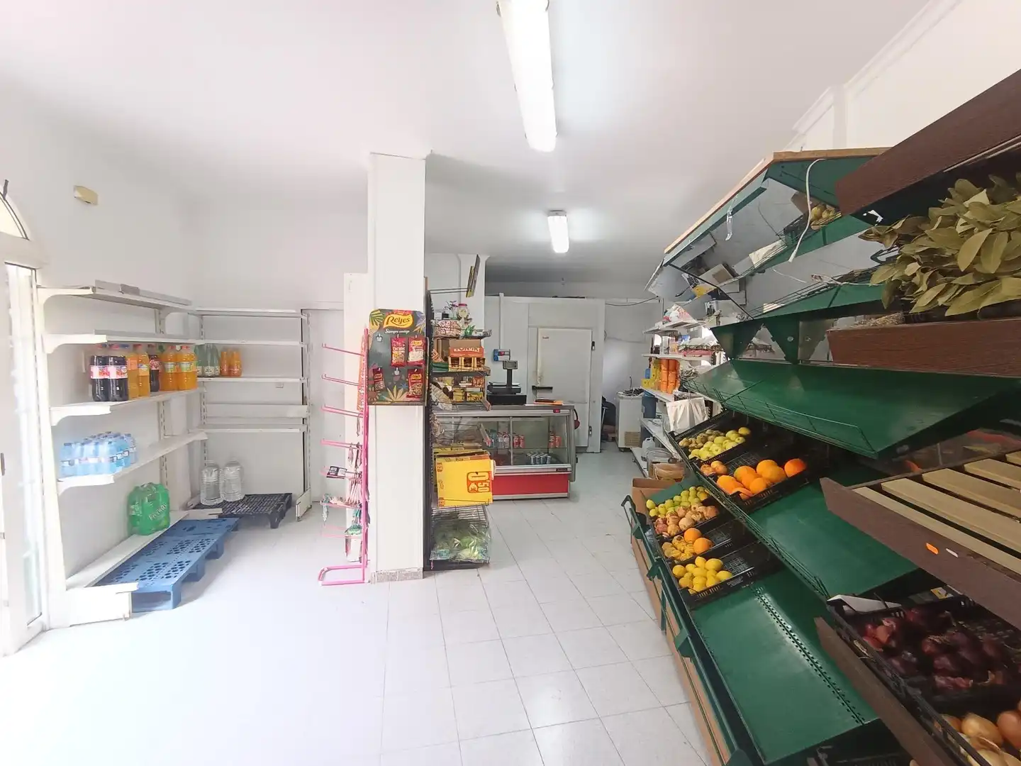 Local comercial en venda a Casco Urbano, imagen 3