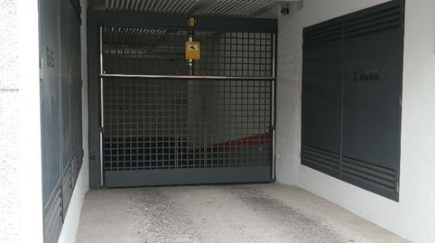 Plaza para coche más moto