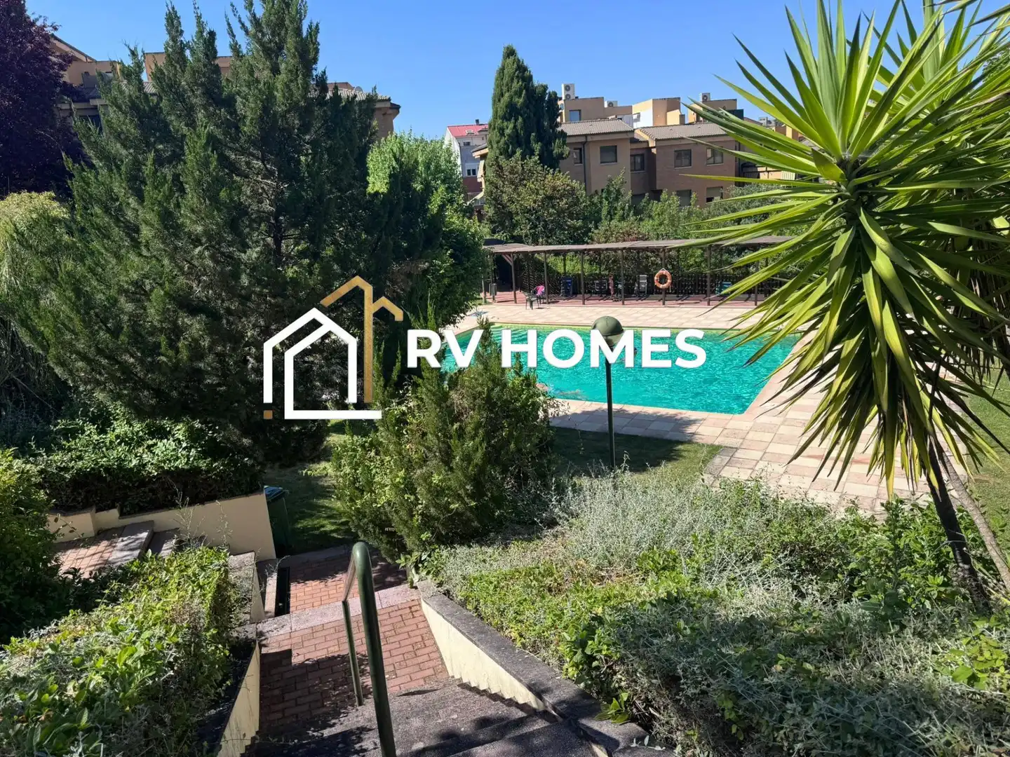 Vista exterior de Piso de alquiler en Cáceres con Aire acondicionado, Calefacción y Jardín privado