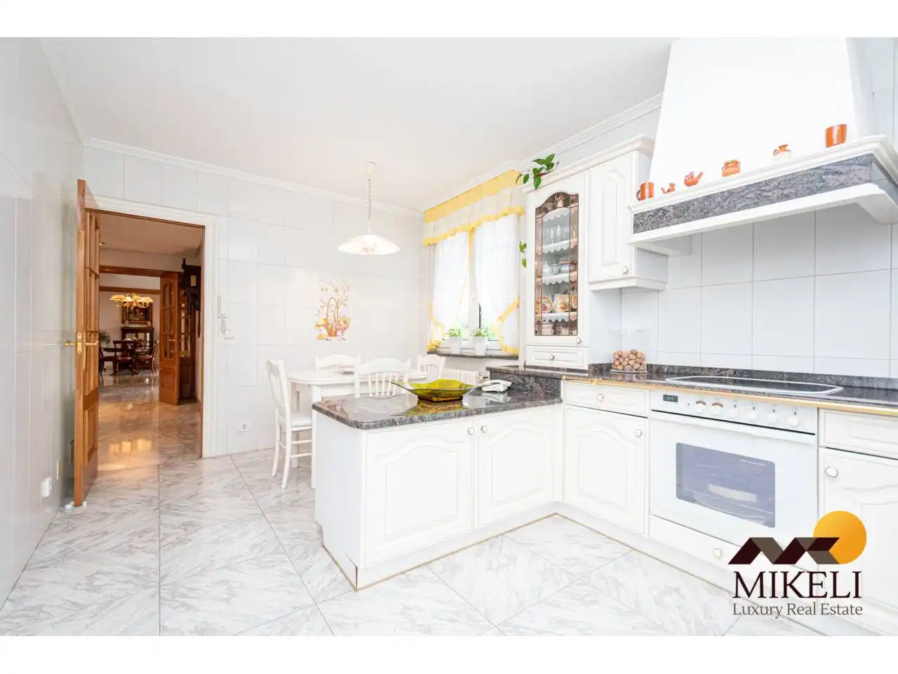 Cocina de Casa o chalet en venta en Santa Cruz de Bezana con Calefacción, Jardín privado y Terraza