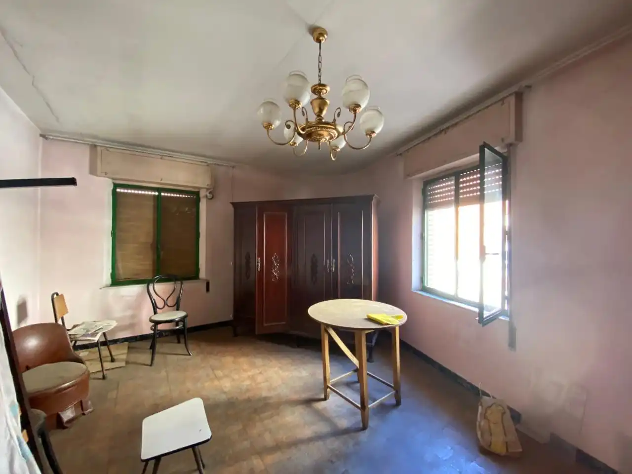 Dormitori de Casa o xalet en venda en León Capital  amb Traster