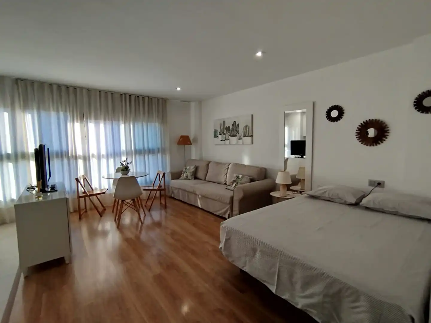 Dormitori de Estudi de lloguer en Murcia amb Aire condicionat, Moblat i Forn