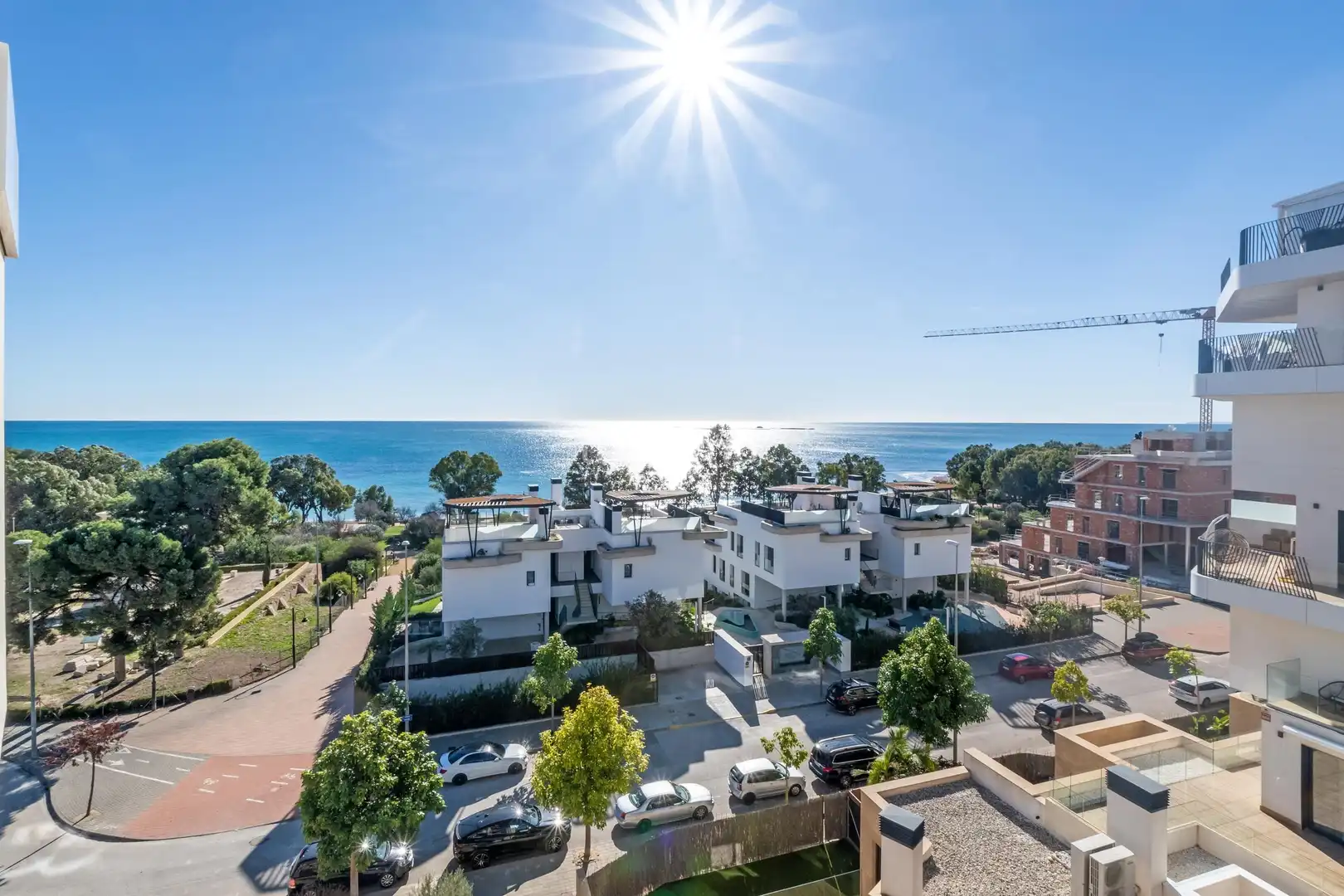 Außenansicht von Wohnung zum Verkauf in Villajoyosa / La Vila Joiosa mit Klimaanlage, Privatgarten und Terrasse