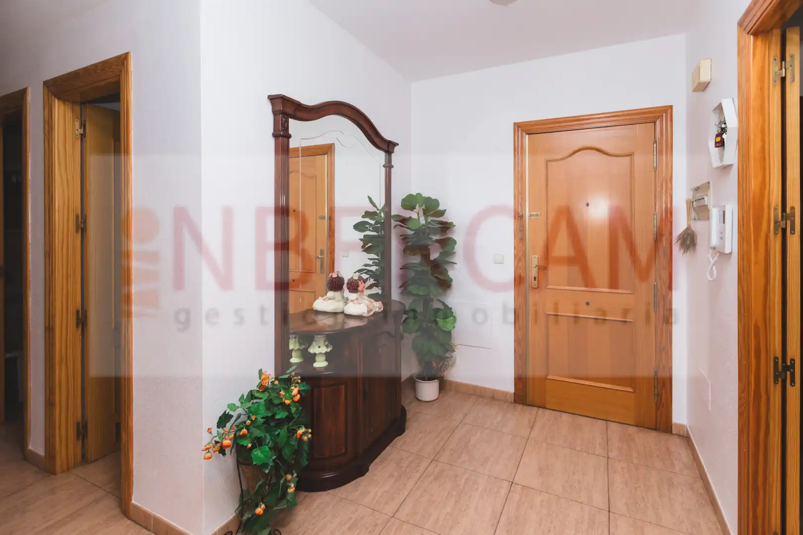 Wohnung zum Verkauf in El Ejido mit Klimaanlage, Terrasse und Möbliert