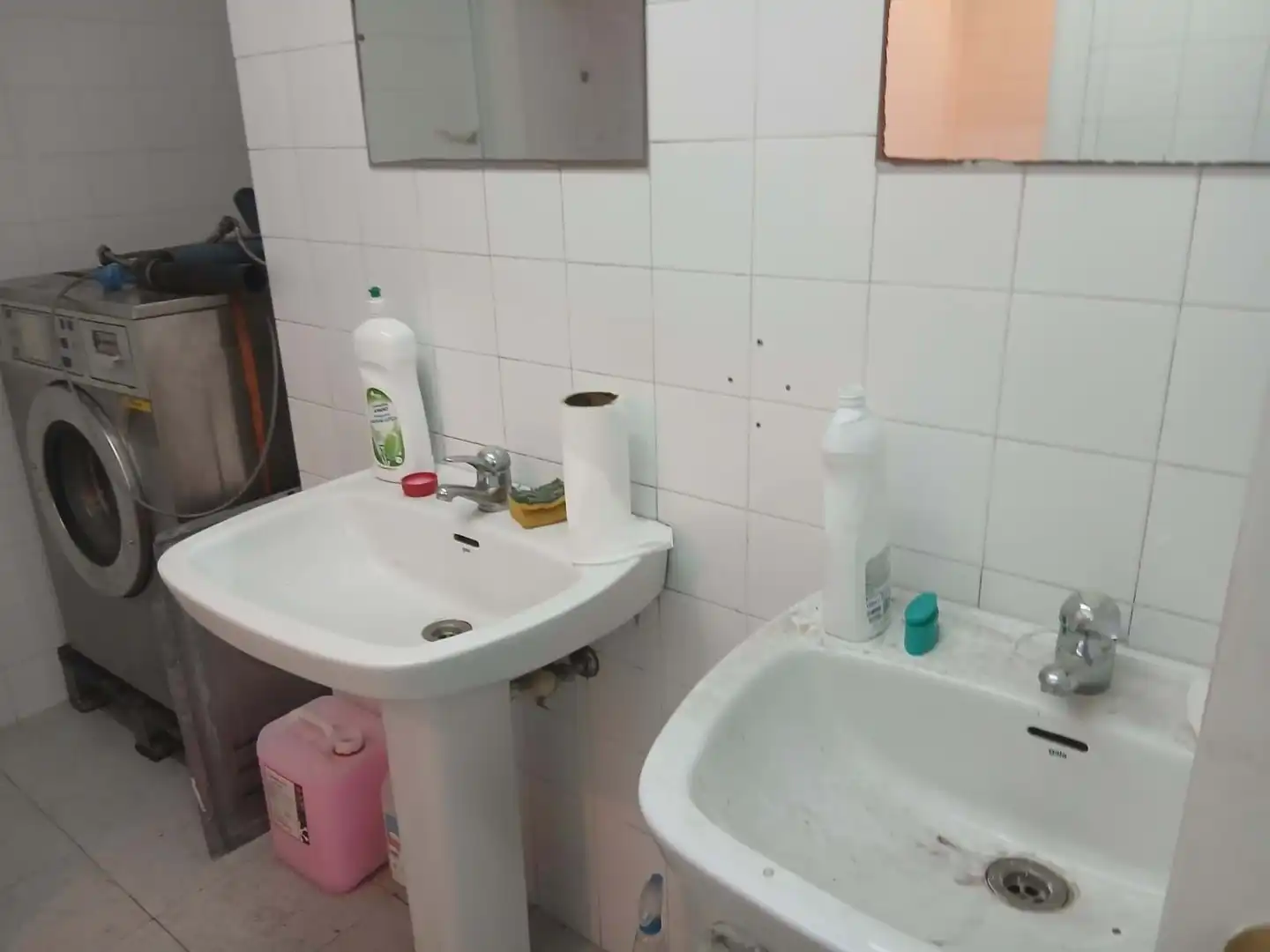 Baño de Nave industrial de alquiler en La Puebla de Arganzón 