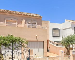 Vista exterior de Casa adosada en venda en Huércal de Almería