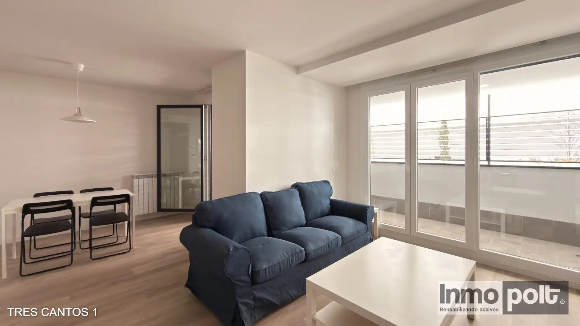 Living room of Flat for rent in Tres Cantos  with Air Conditioner, Furnished and Oven