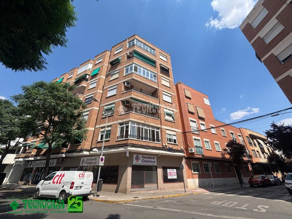 Pis en venda a C. de Calatrava, El Perchel