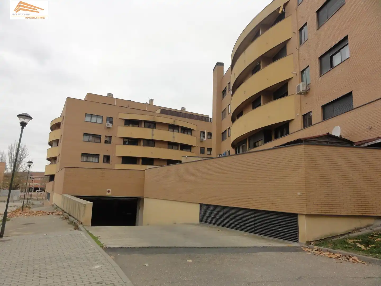 Parkplatz von Garage zum Verkauf in Medina del Campo