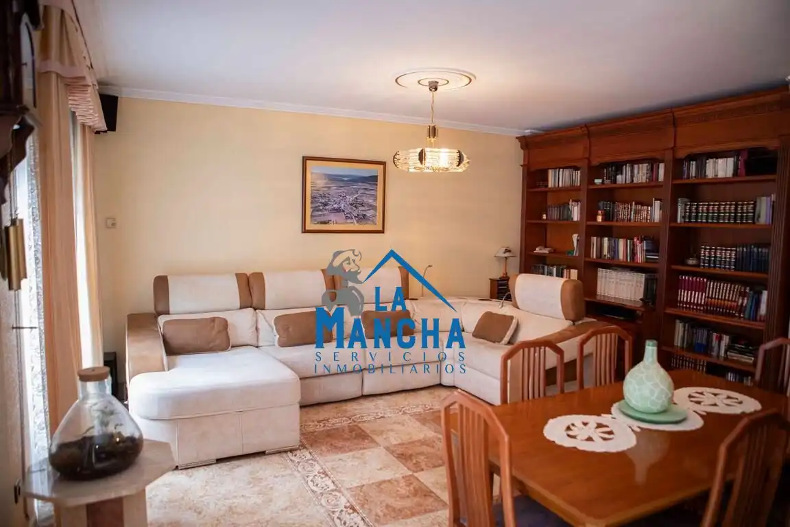 Casa con terrazza in vendita a San Pablo