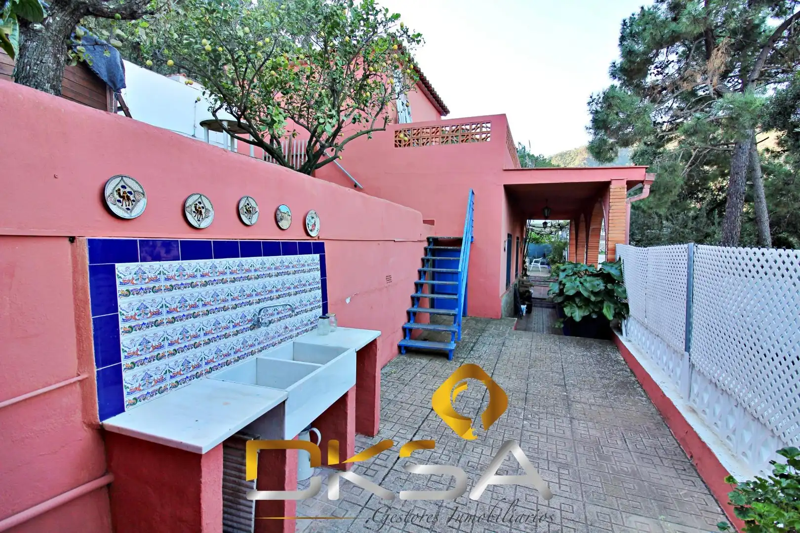 Exterior view of Houses for sale in Eslida  with Private garden, Terrace and Storage room