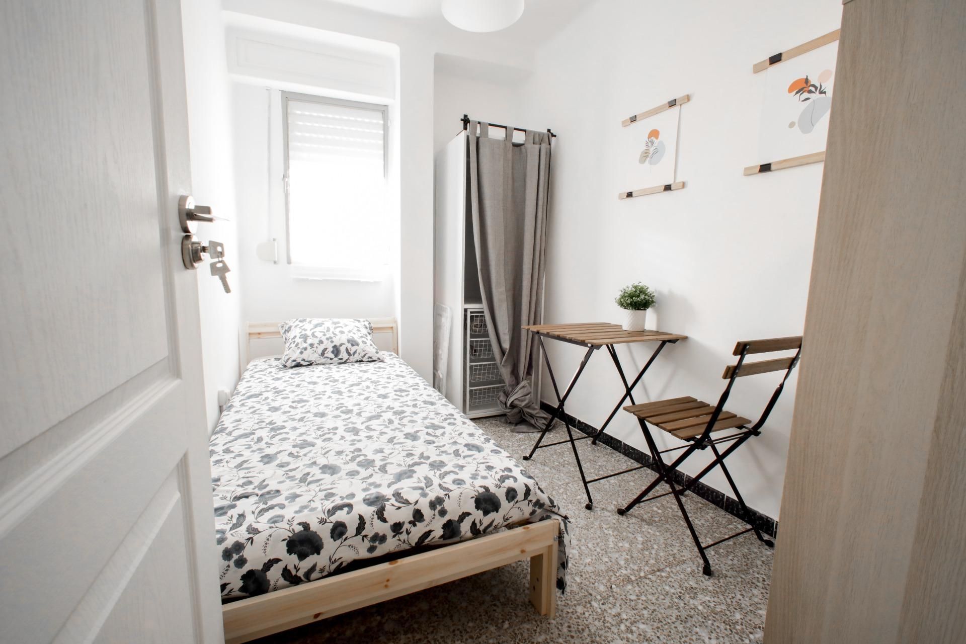 Piso para compartir en Calle VIRIATO, Casco Antiguo