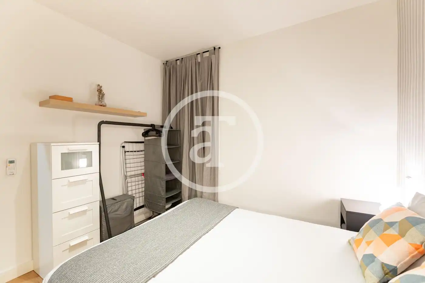 Flat for rent in Calle de Alberto Bosch, Jerónimos