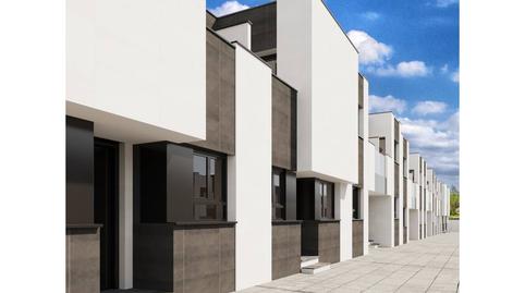 Foto 5 de Casa adosada en venta en Avenida de Los Arenales, 110, El Casar, Guadalajara