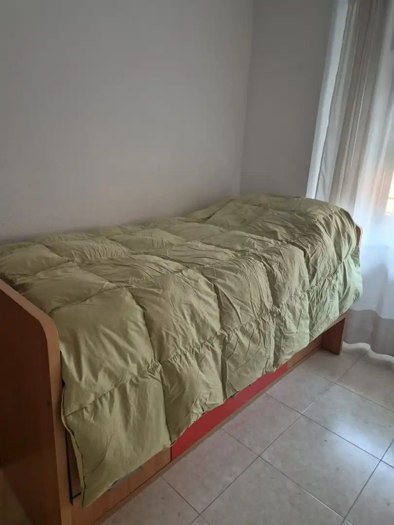 Habitación de Piso de alquiler en Badajoz con Amueblado