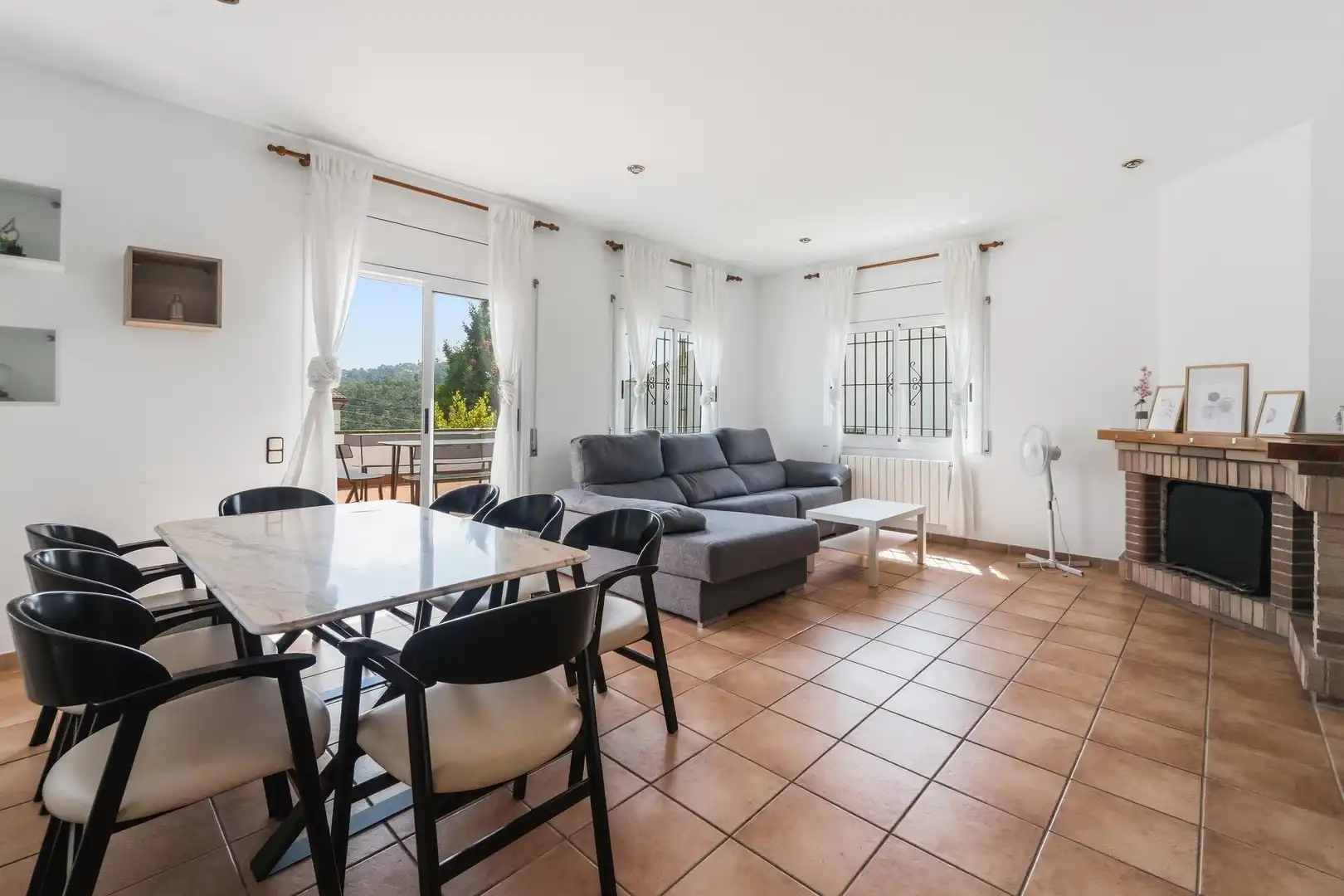 Sala de estar de Casa o chalet en venta en Vidreres con Aire acondicionado, Calefacción y Jardín privado