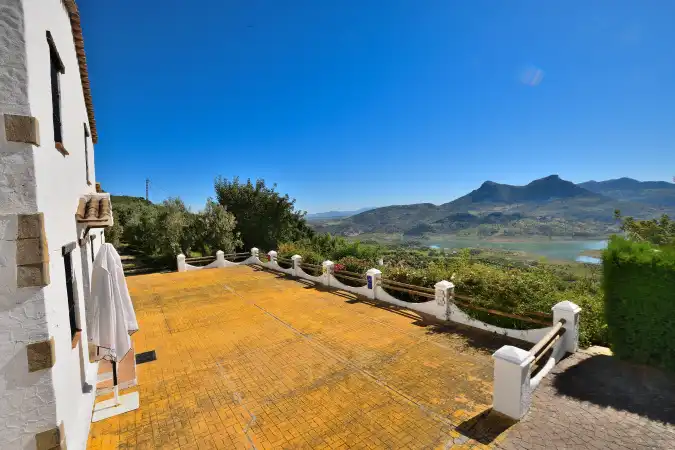 Vista exterior de Finca rústica en venta en Zahara con Aire acondicionado, Calefacción y Jardín privado