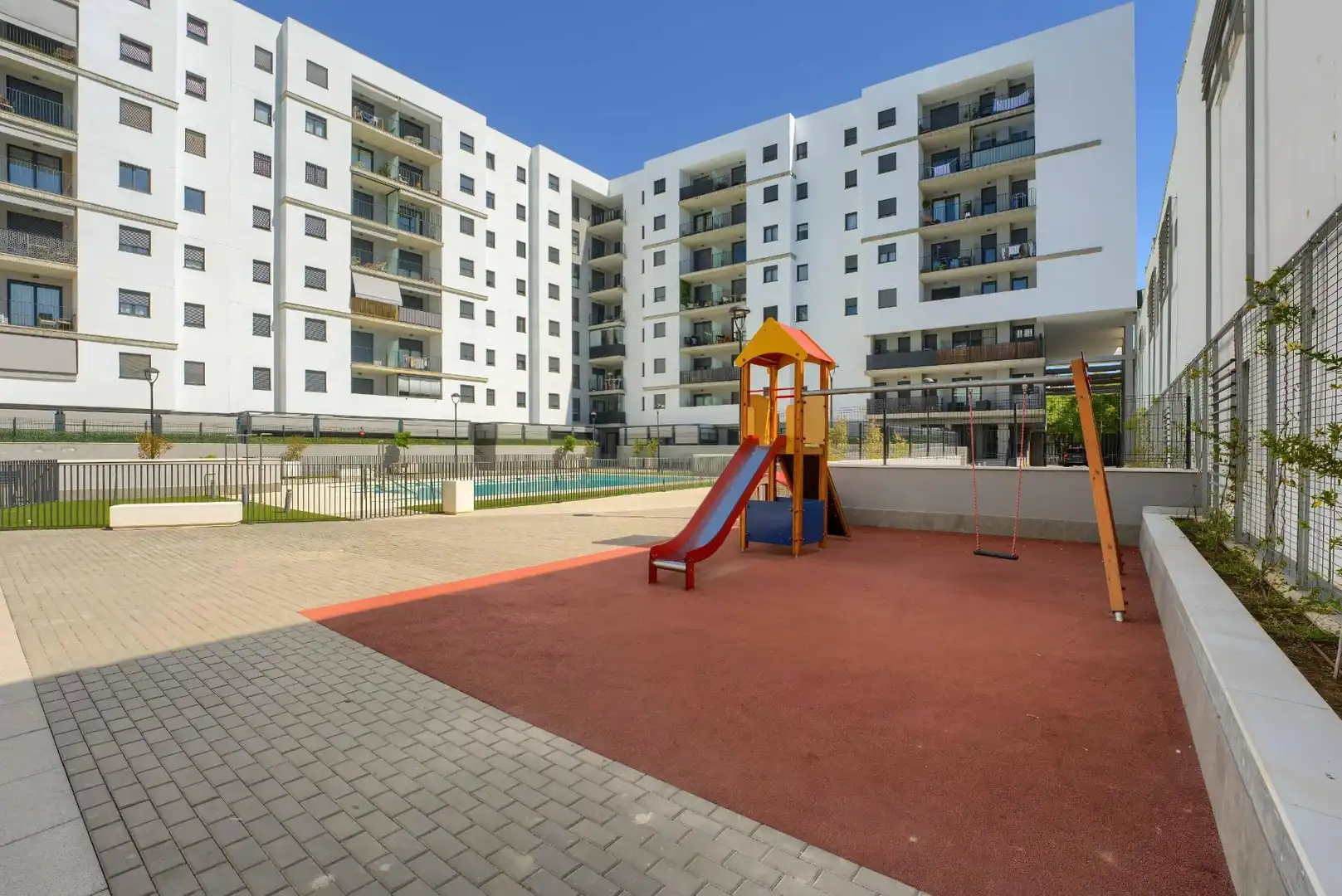 Exterior view of Flat for sale in Sevilla  with Air Conditioner and Terrace