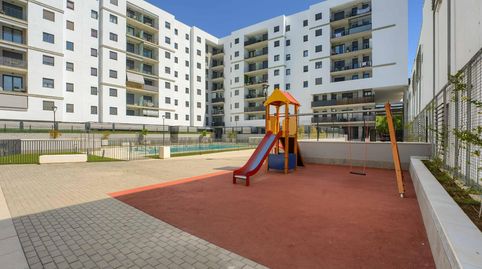 Foto 5 de Piso en venta en Avenida Avenida Ciencias, Colores - Entreparques, Sevilla Capital