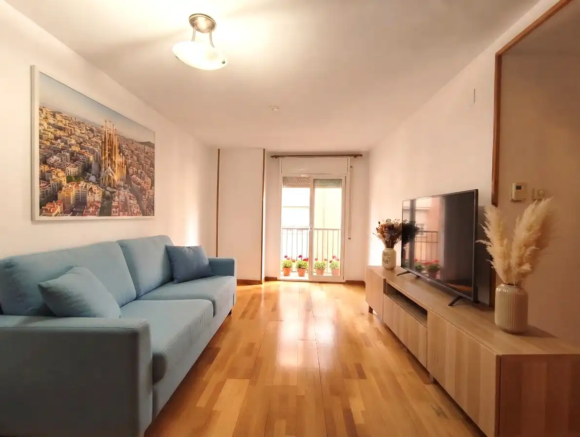 Piso con terraza en venta en Carrer del Ter