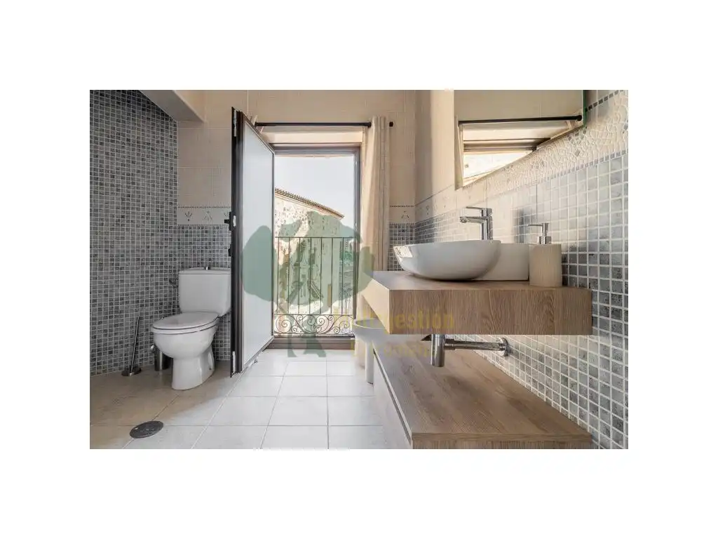 Bathroom of Apartments for rent in Cáceres  with Air Conditioner, Terrace and Furnished