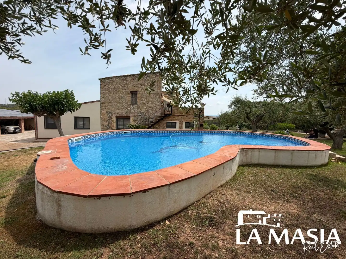 Piscina de Finca rústica de alquiler en Canyelles con Aire acondicionado, Calefacción y Trastero