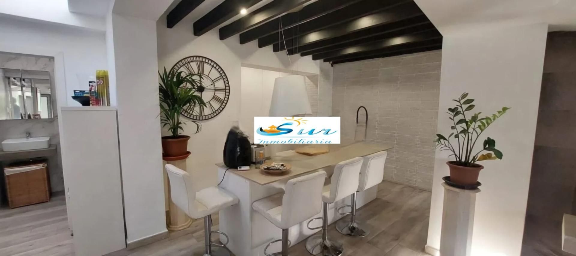 Cuina de Casa o xalet en venda en Torremolinos amb Jardí privat i Terrassa