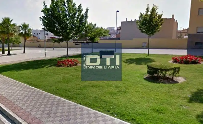 Außenansicht von Residential zum Verkauf in Dos Hermanas