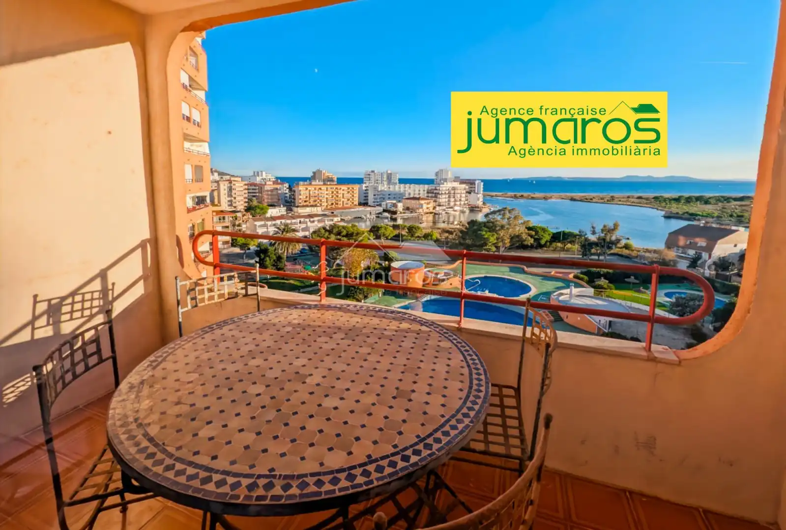 Terraza de Piso en venta en Roses con Terraza y Piscina