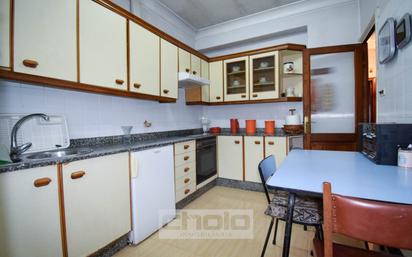 Kitchen of Single-family semi-detached for sale in Lugo Capital  with Terrace