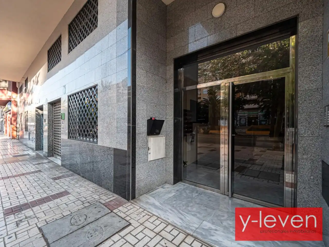Exterior view of Flat for sale in Málaga  with Air Conditioner and Terrace