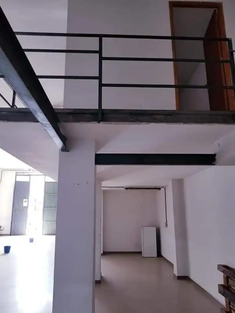Nau industrial en venda en Villanueva del Arzobispo