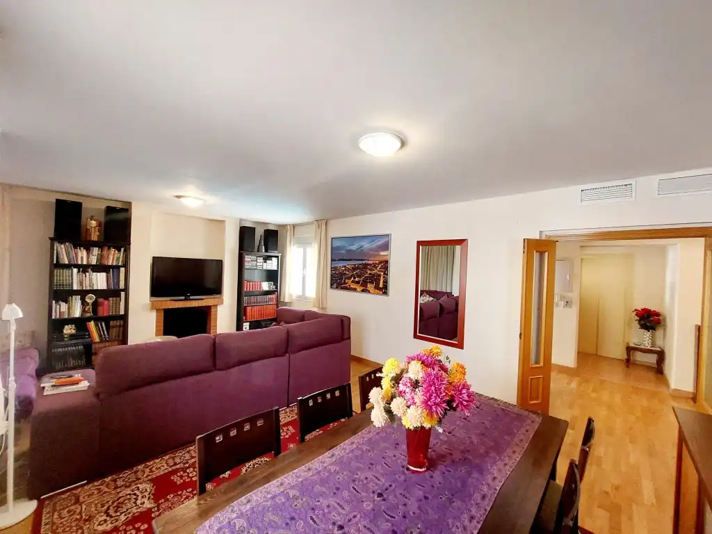 Sala d'estar de Casa adosada en venda en Badajoz