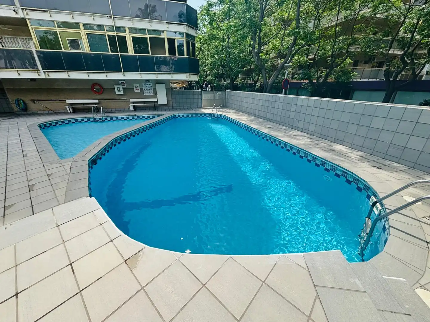 Schwimmbecken von Wohnung zum Verkauf in Salou mit Möbliert