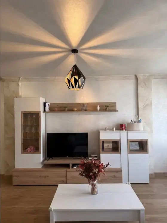 Wohnzimmer von Wohnung zum Verkauf in Marbella mit Klimaanlage, Heizung und Privatgarten