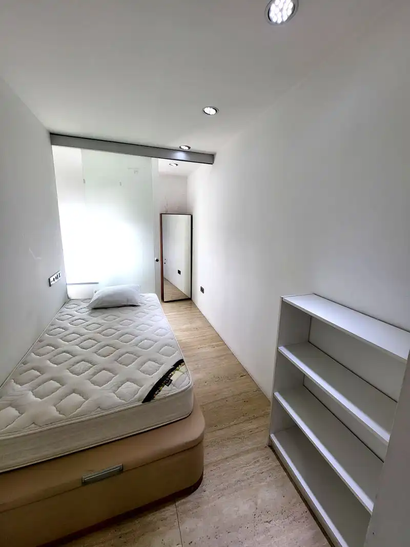 Habitación de Piso de alquiler en Vigo  con Amueblado, Horno y Lavadora