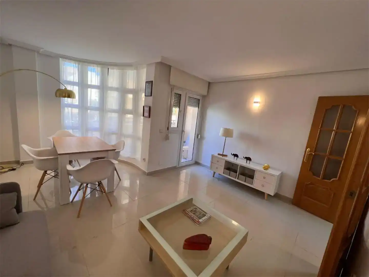 Vista exterior de Piso en venta en Santa Eulària des Riu con Aire acondicionado, Amueblado y Balcón