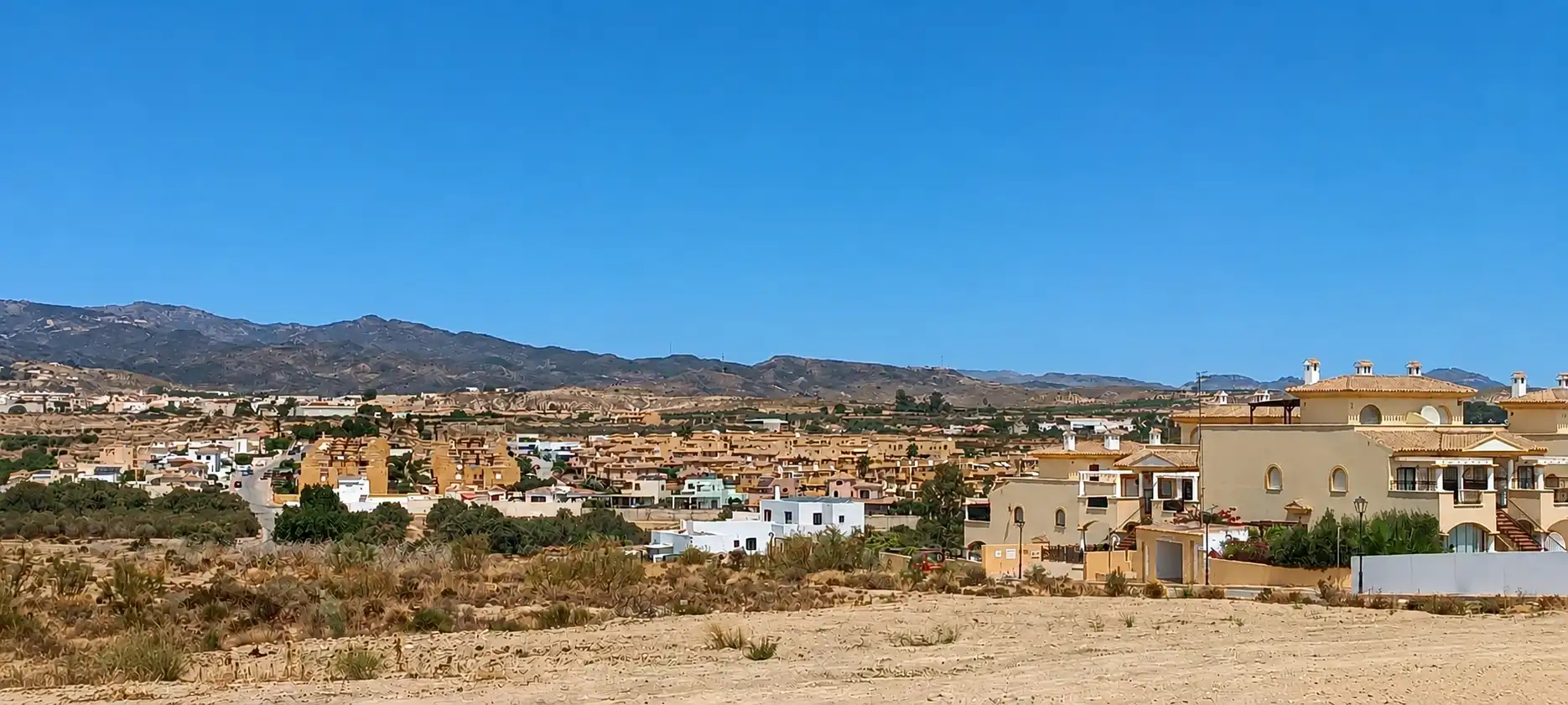 Vista exterior de Casa o xalet en venda en Los Gallardos amb Jardí privat i Piscina